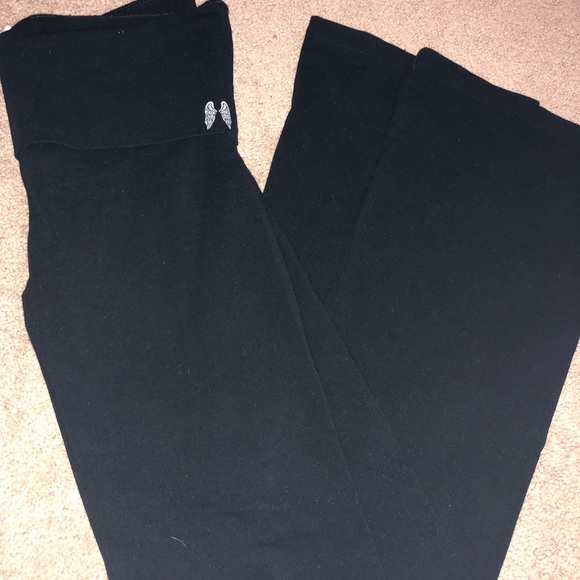 Victoria's Secret Pants - Victoria’s Secret Black Yoga Pants SZ M